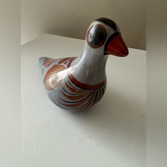 VTG Tonala J.P. Pigeon Bird Hand Painted Mexican Folk Art Pottery Figurine. - Picture 5 of 10
